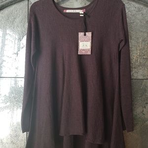 Chelsea and Violet Wine and Rose's long sleeve